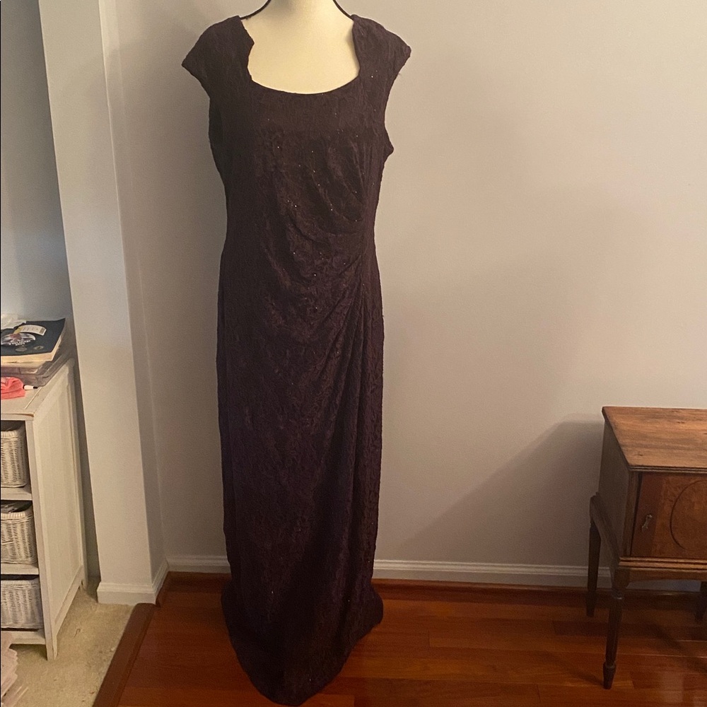 TAHARI sparking eggplant colored special occasions dress size 14